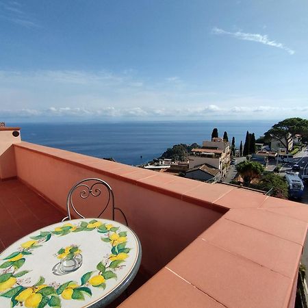 Hotel "La Pensione Svizzera" Taormina Eksteriør bilde