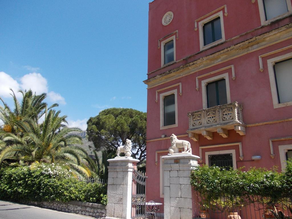 Hotel "La Pensione Svizzera" Taormina Eksteriør bilde