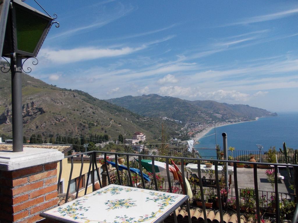 Hotel "La Pensione Svizzera" Taormina Eksteriør bilde