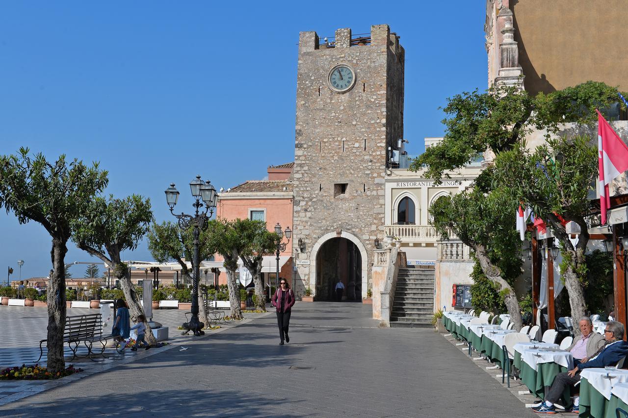Hotel "La Pensione Svizzera" Taormina Eksteriør bilde