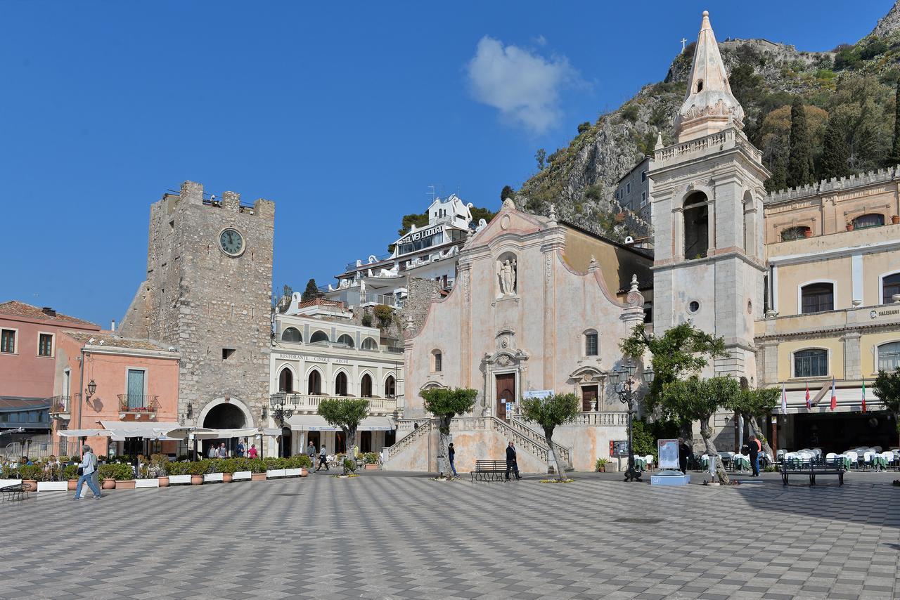 Hotel "La Pensione Svizzera" Taormina Eksteriør bilde
